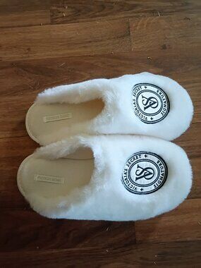 V Secret White and Black logo slippers